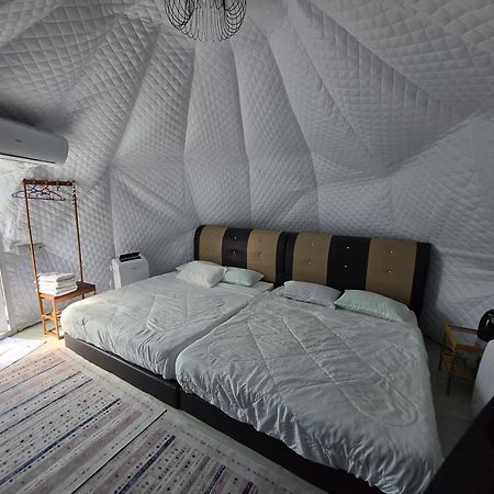 Hotel Gunung Medan Glamping & Cafe Kangar Esterno foto