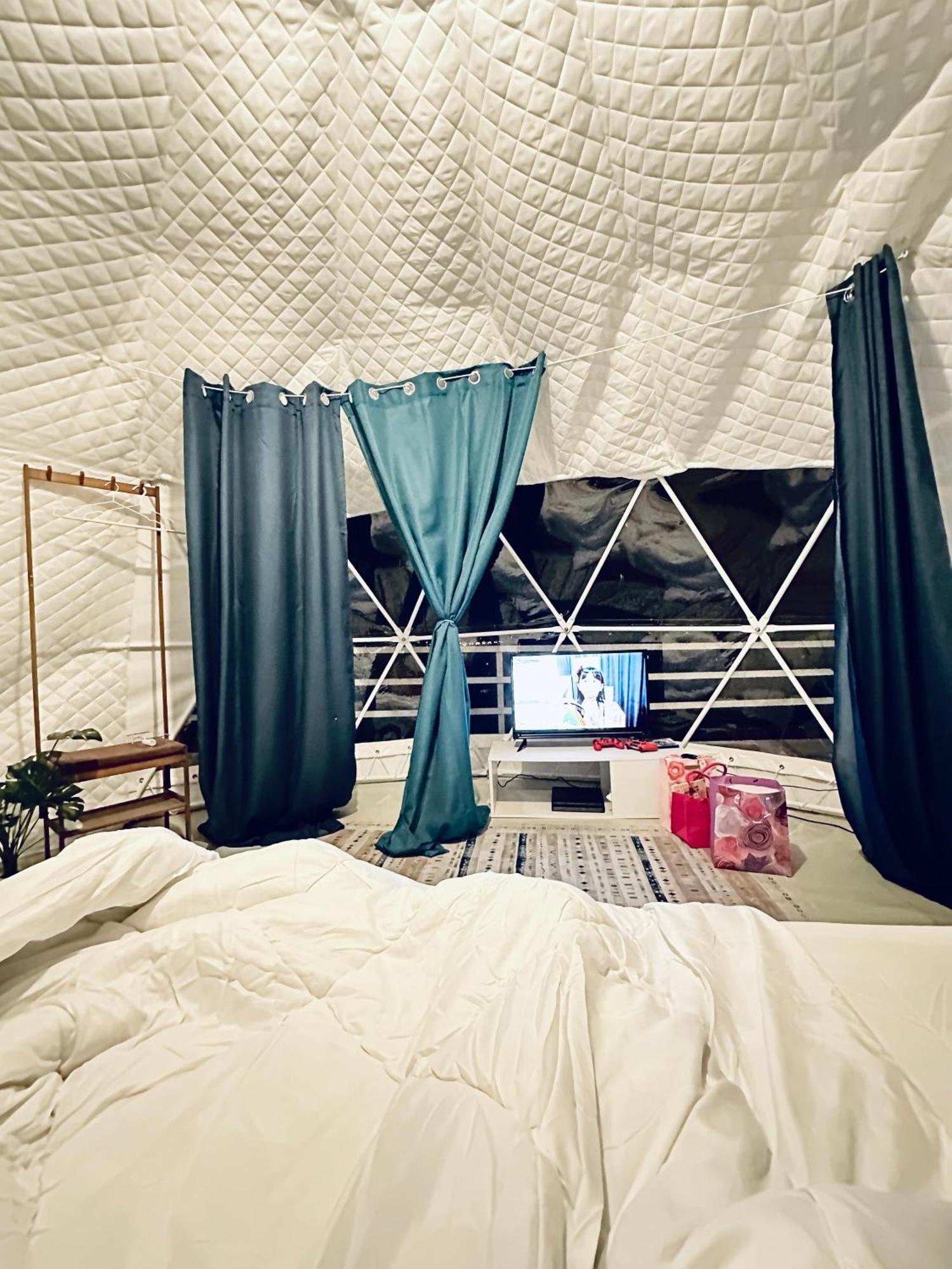 Hotel Gunung Medan Glamping & Cafe Kangar Esterno foto