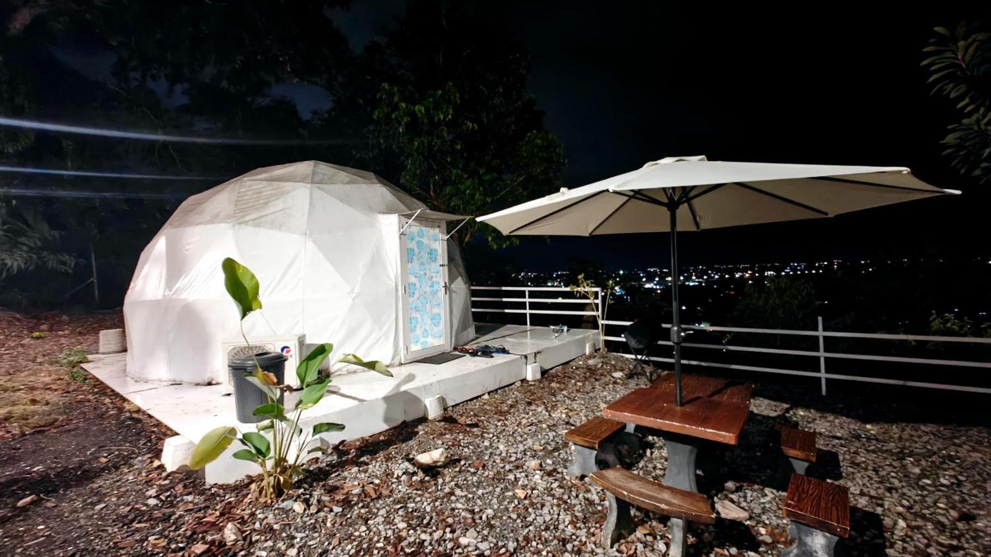 Hotel Gunung Medan Glamping & Cafe Kangar Esterno foto