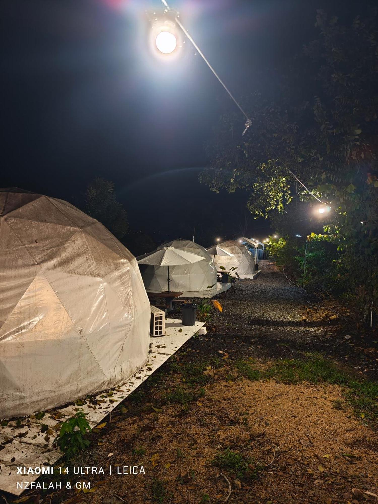 Hotel Gunung Medan Glamping & Cafe Kangar Esterno foto